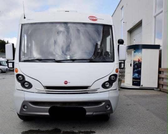 BURSTNER ÉLÉGANCE 685 ALDE BASE DOUBLE