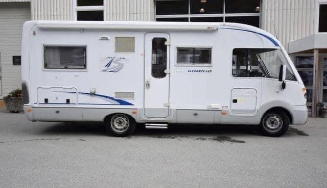 BURSTNER ÉLÉGANCE 685 ALDE BASE DOUBLE - photo 2