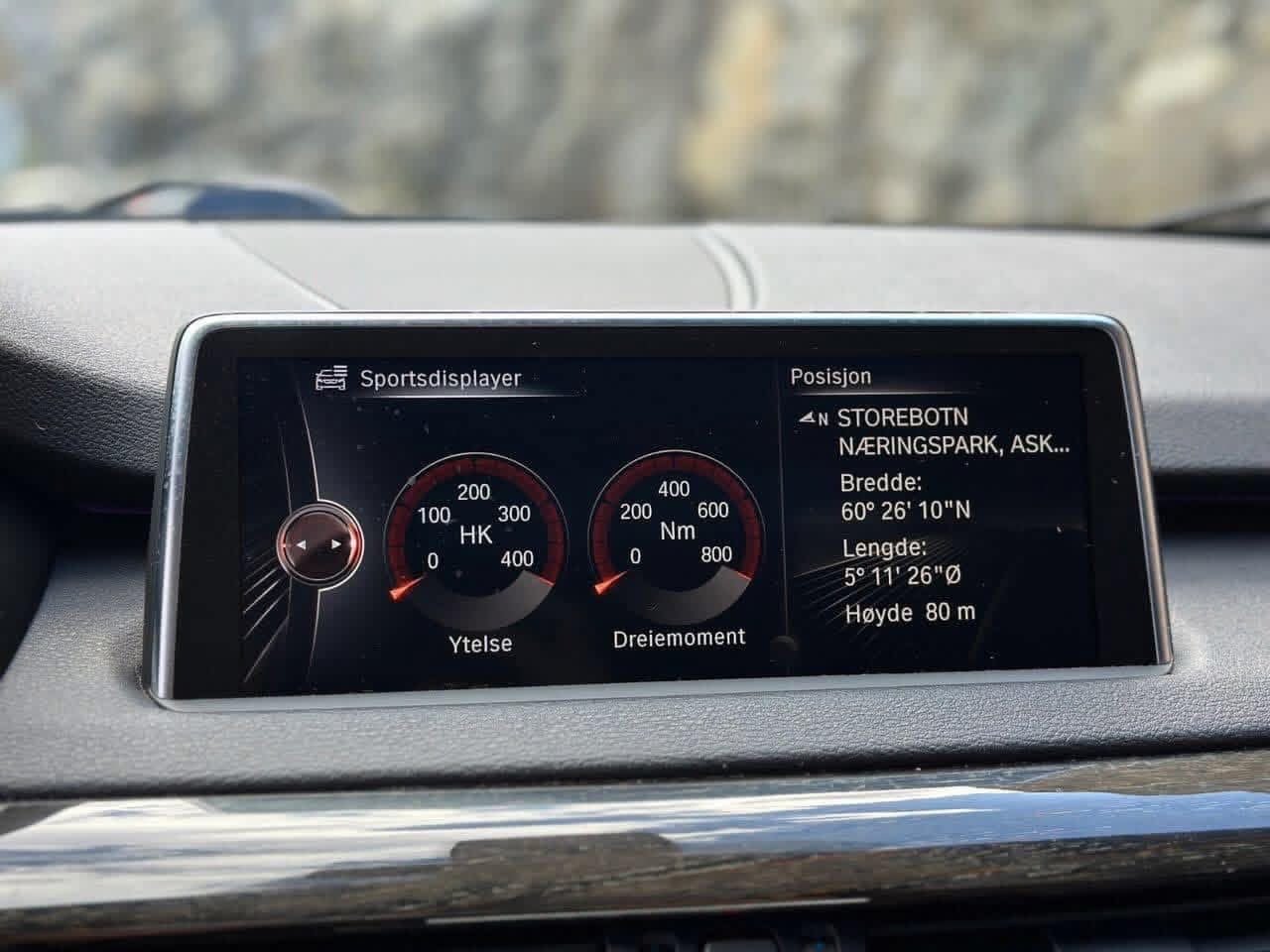 BMW X5 M50d - photo 12