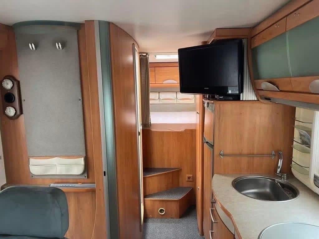 MERCEDES-BENZ HYMER STAR-LINE 700 - photo 6