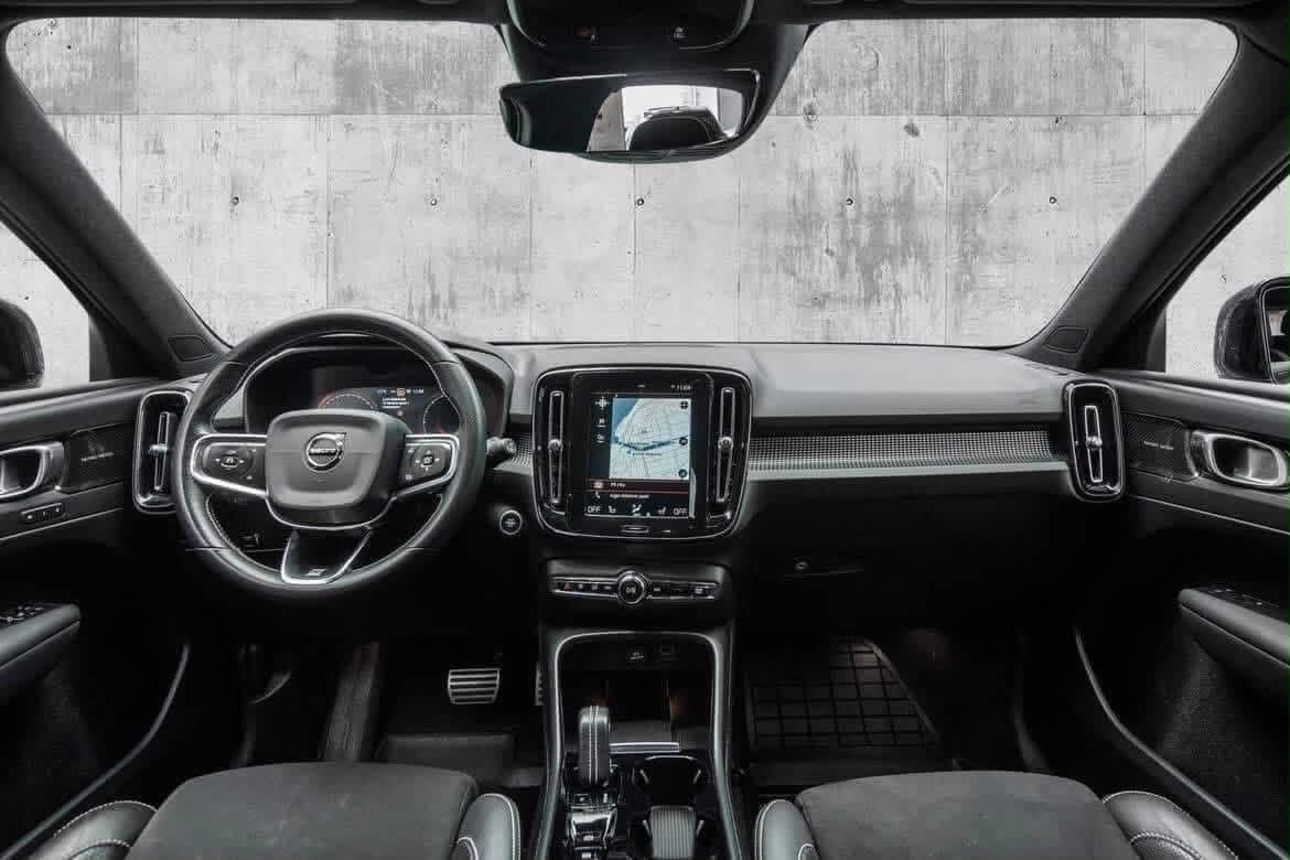 VOLVO XC40 - photo 4