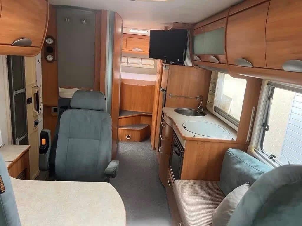 MERCEDES-BENZ HYMER STAR-LINE 700 - photo 2