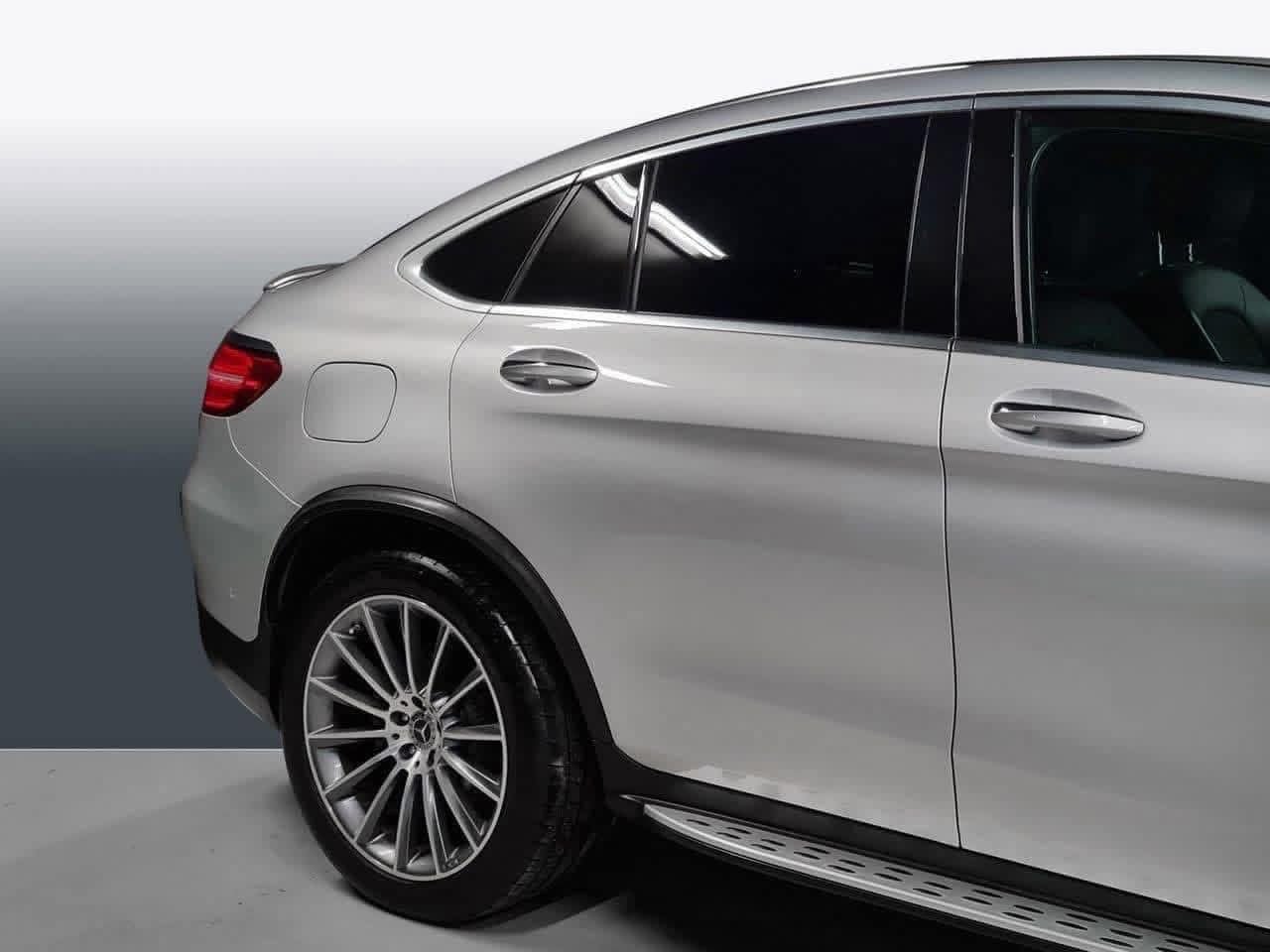 MERCEDES GLC 250D 4 MATIC COUPE AMG - photo 31