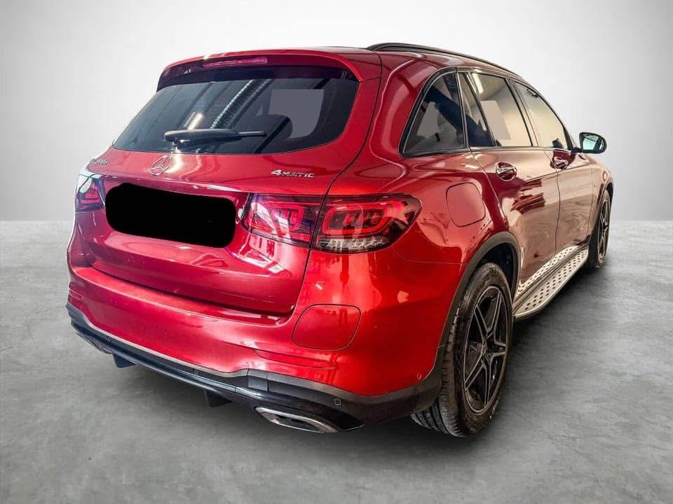 MERCEDES-BENZ GLC 300 e 4MATIC AMG - photo 27