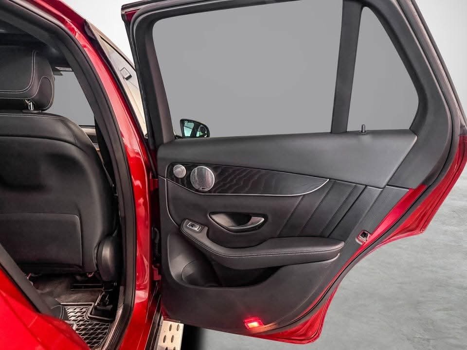 MERCEDES-BENZ GLC 300 e 4MATIC AMG - photo 14