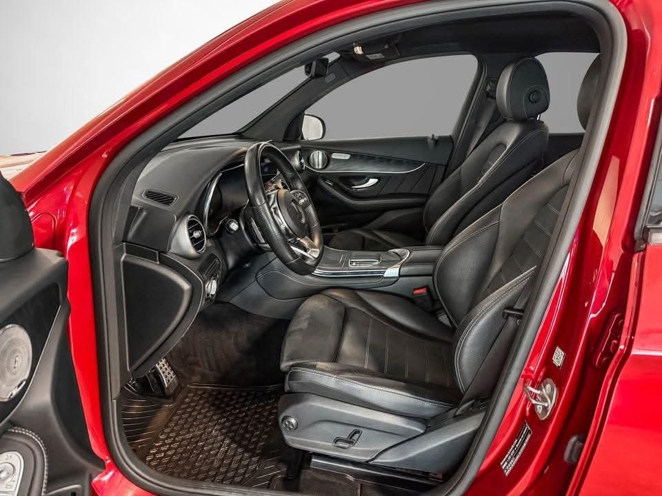 MERCEDES-BENZ GLC 300 e 4MATIC AMG - photo 15