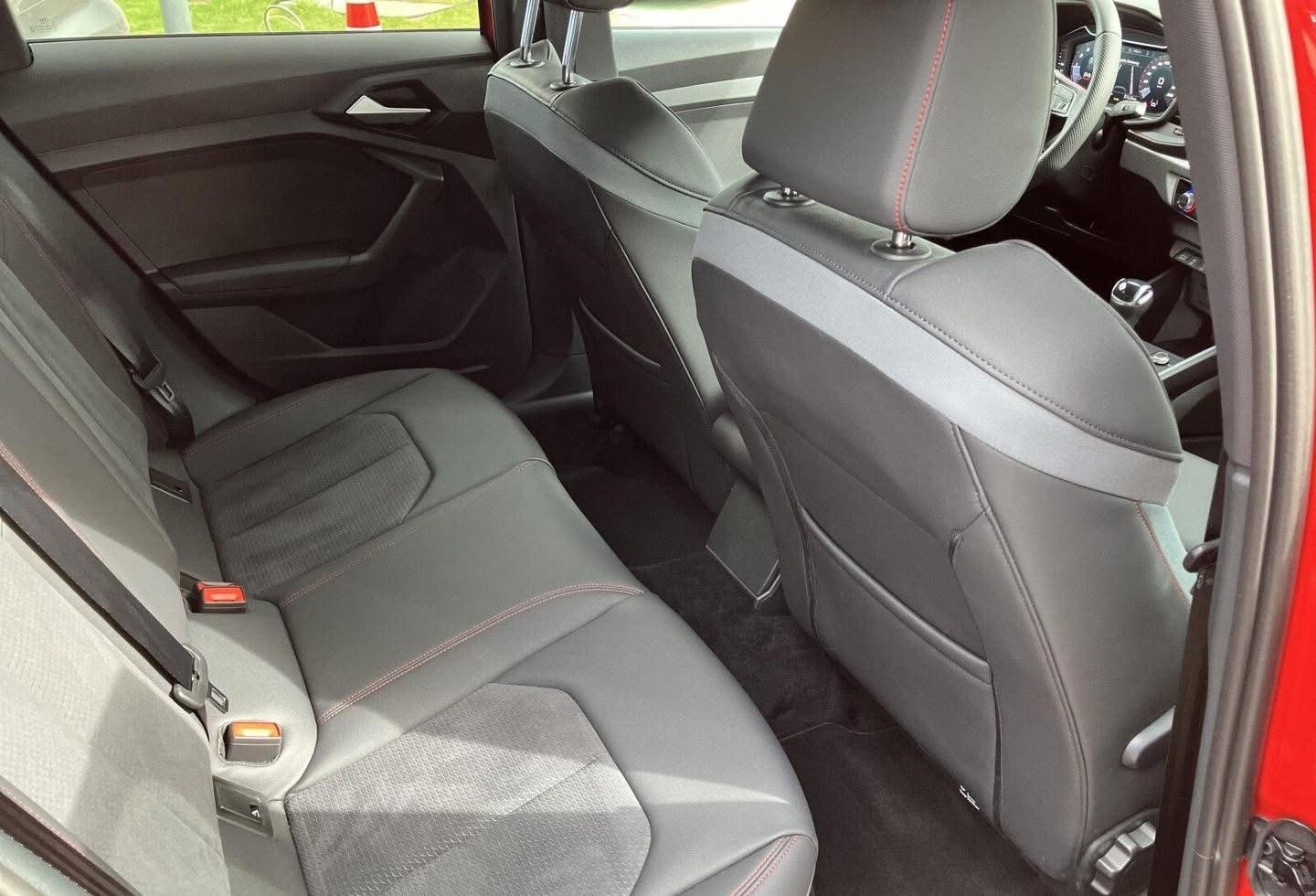 AUDI A1 SPORTBACK S LINE 40 - photo 9