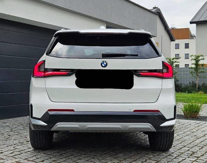 BMW X1 sDRIVE18i Xline - photo 3