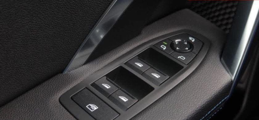 BMW X1 sDRIVE18i Xline - photo 17