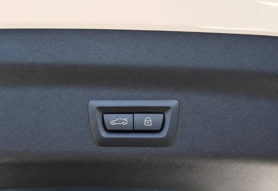 BMW X1 sDRIVE18i Xline - photo 22