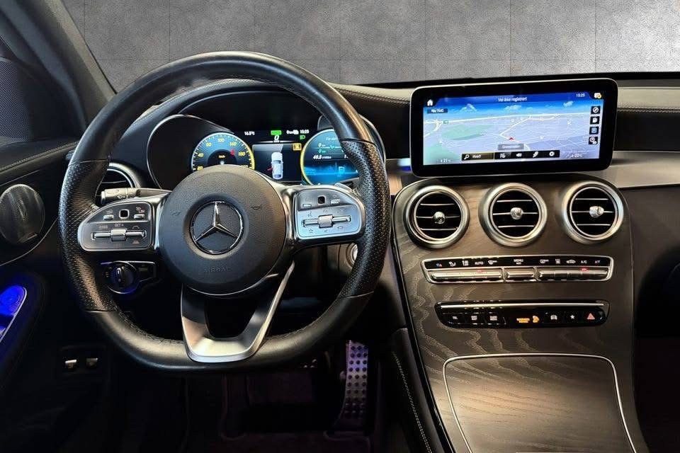 Mercedes-Benz Glc 300e 4Matic AMG - photo 4
