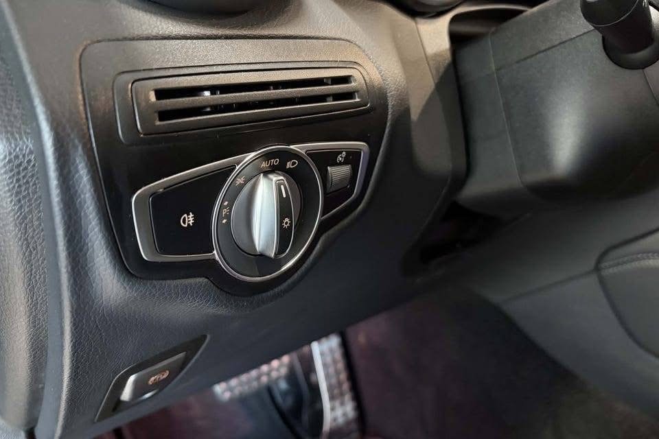 Mercedes-Benz Glc 300e 4Matic AMG - photo 11