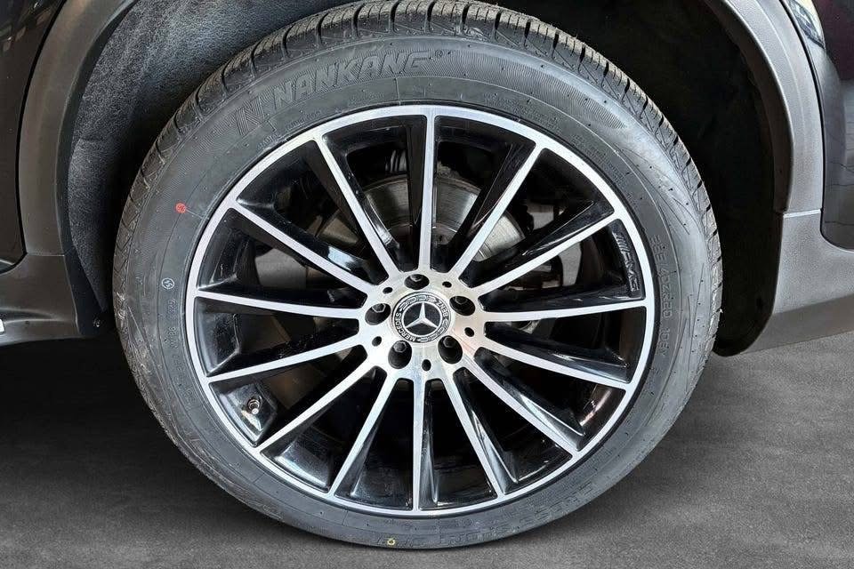 Mercedes-Benz Glc 300e 4Matic AMG - photo 30