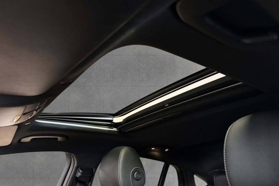 Mercedes-Benz Glc 300e 4Matic AMG - photo 12