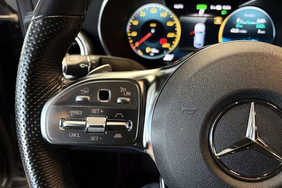 Mercedes-Benz Glc 300e 4Matic AMG - photo 6
