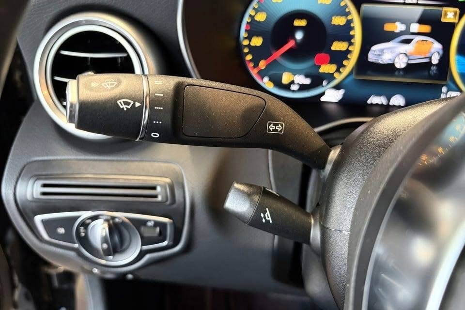 Mercedes-Benz Glc 300e 4Matic AMG - photo 23