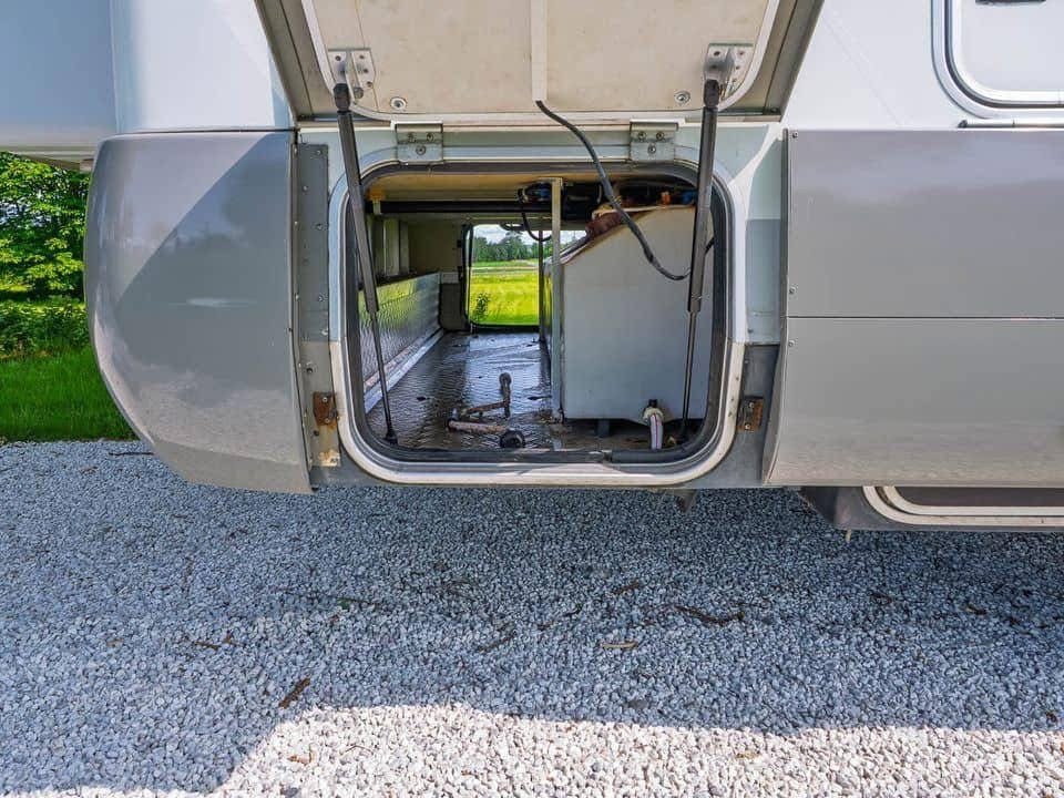 MERCEDES HYMER S 650 - photo 26
