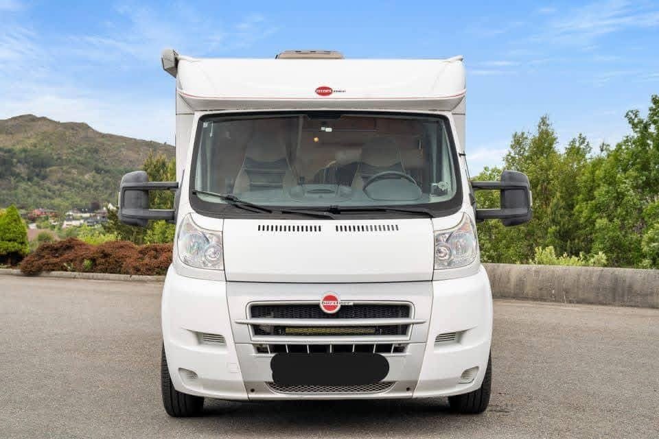 FIAT BURSTNER NEXXO T569