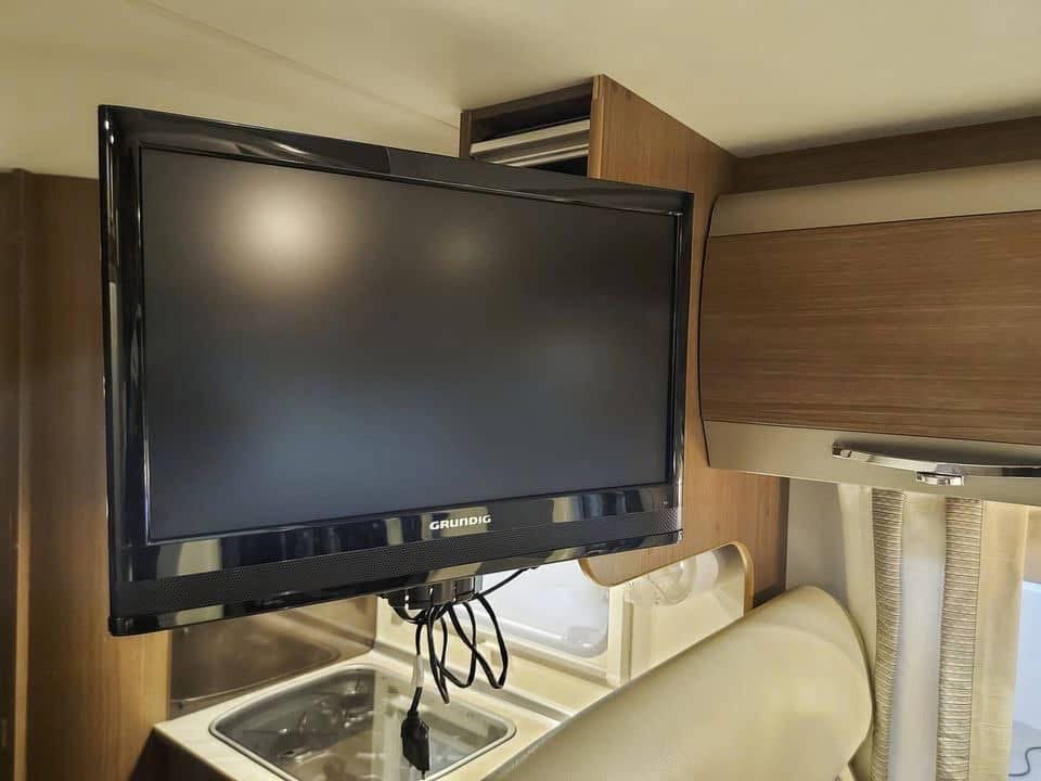 BURSTNER NEXXO T 740 - photo 8