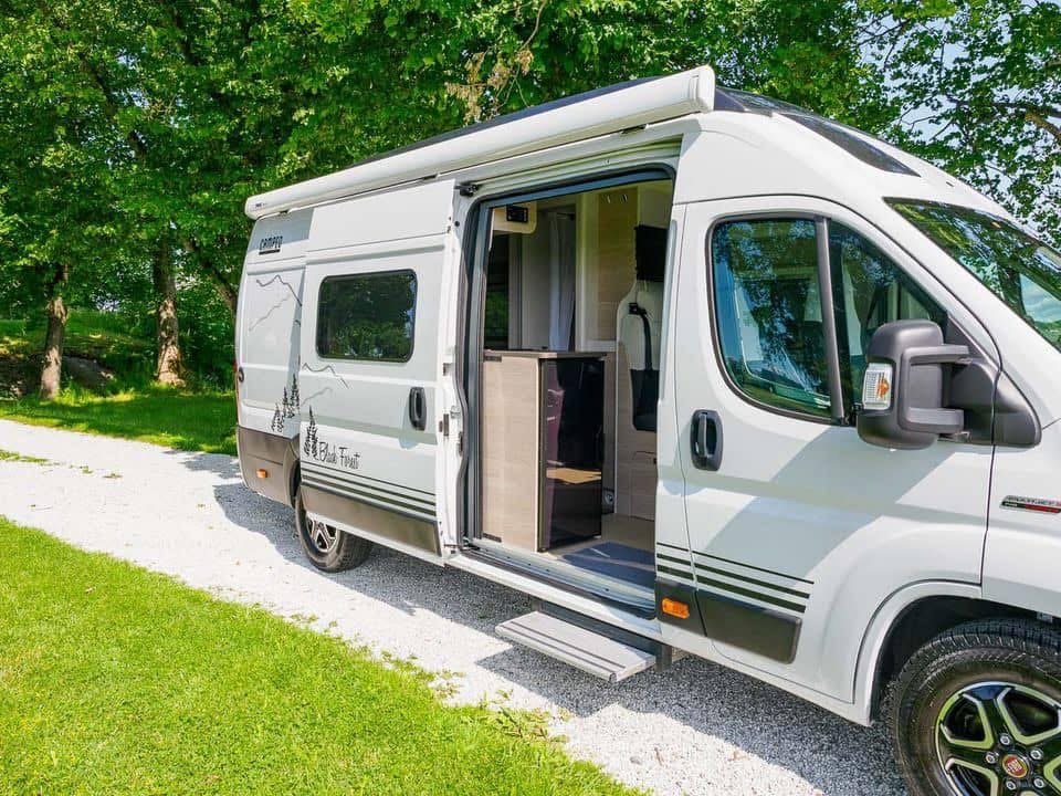 FIAT BURSTNER CAMPEO BLACK FOREST 640 - photo 21