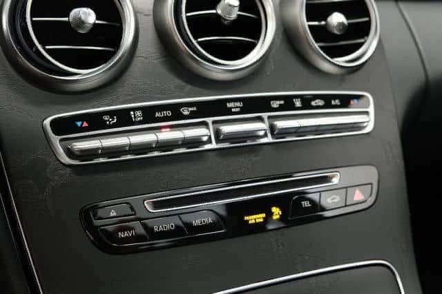 MERCEDES-BENZ C-CLASSE C200 AMG PACK - photo 12