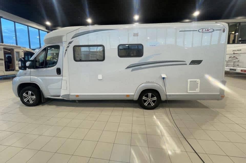 LMC T 660 - photo 24