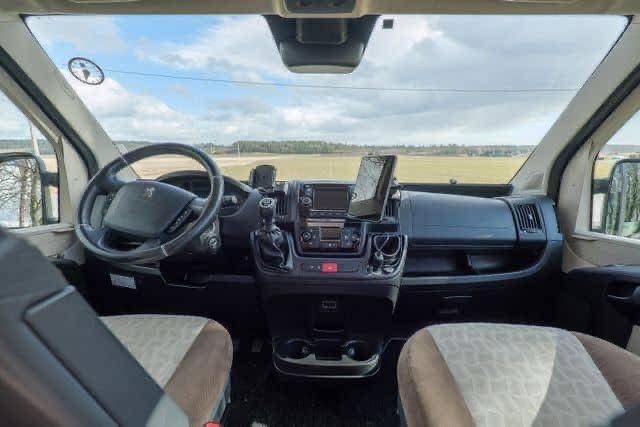 PEUGEOT BRAVIA SWAN - photo 4