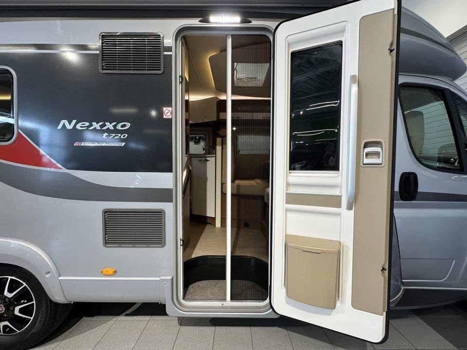 BURSTNER NEXXO T 720 - photo 31
