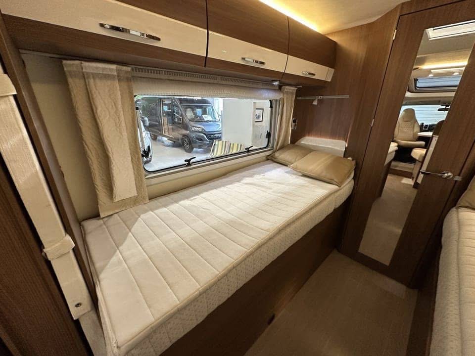 BURSTNER NEXXO T 720 - photo 15