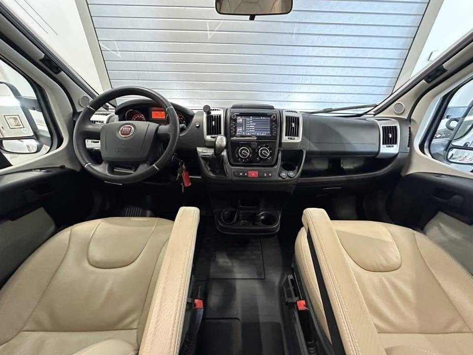 BURSTNER NEXXO T 720 - photo 4