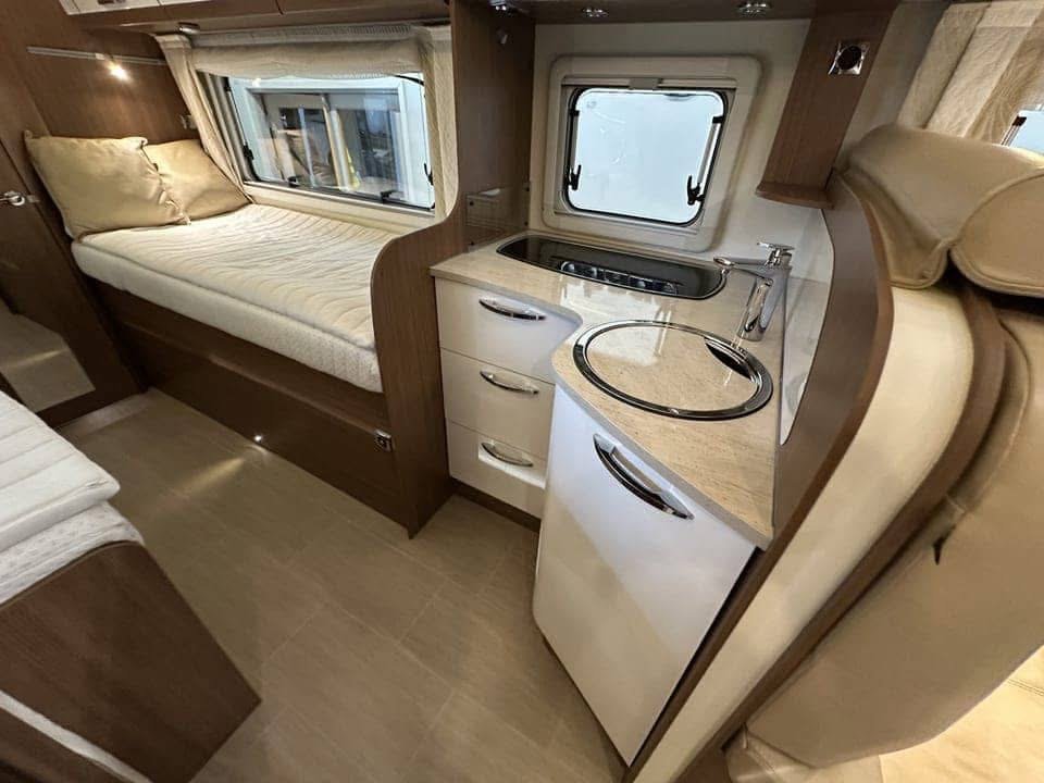 BURSTNER NEXXO T 720 - photo 5