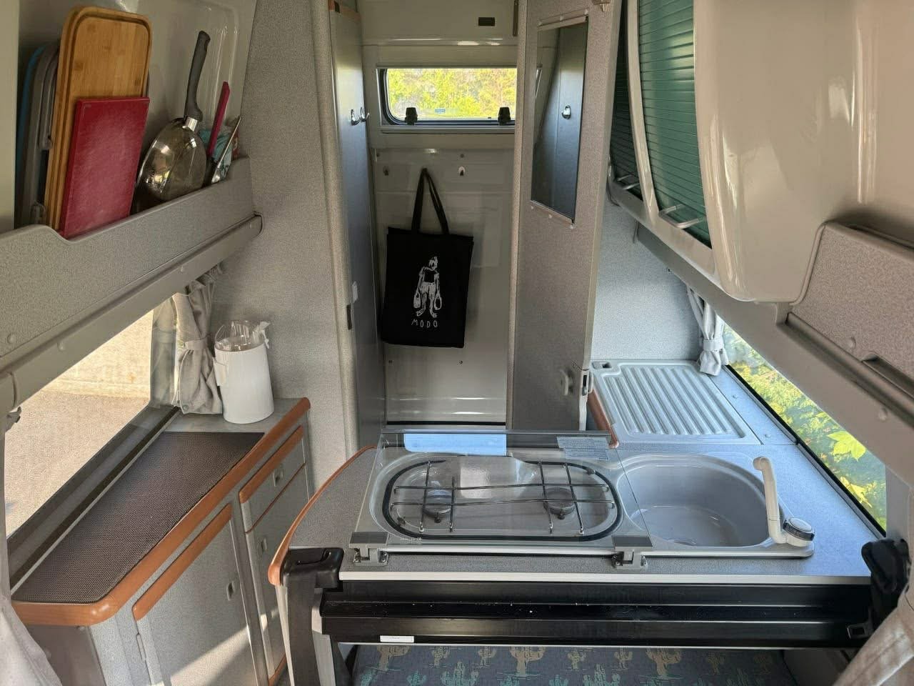 VOLKSWAGEN MULTIVAN CALIFORNIA EXCLUSIVE - photo 10