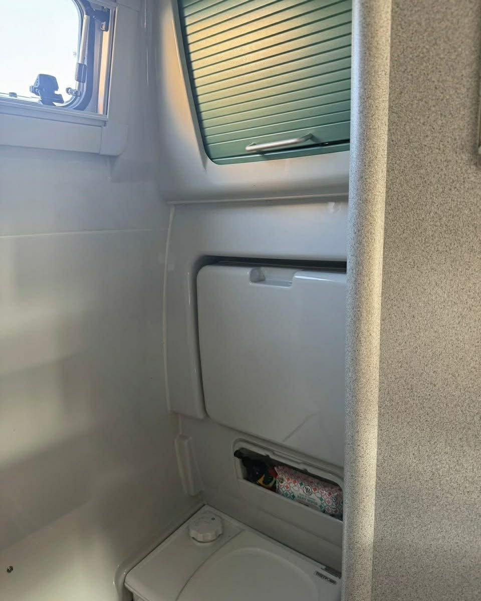 VOLKSWAGEN MULTIVAN CALIFORNIA EXCLUSIVE - photo 17