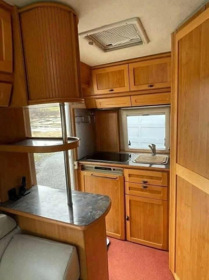 MERCEDES HYMER S 510 - photo 8