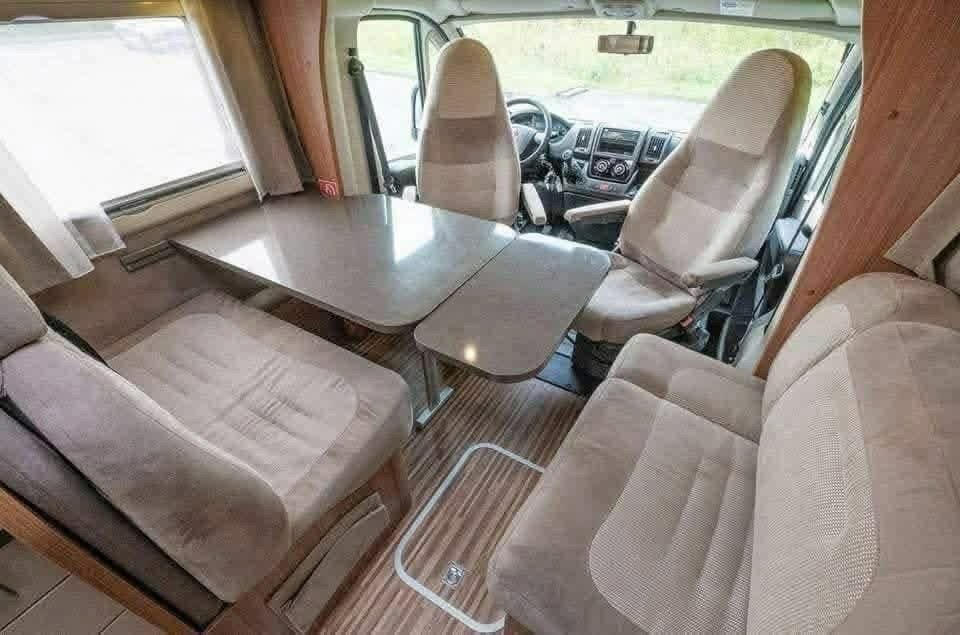 ADRIA CORAL S 670 SL - photo 6