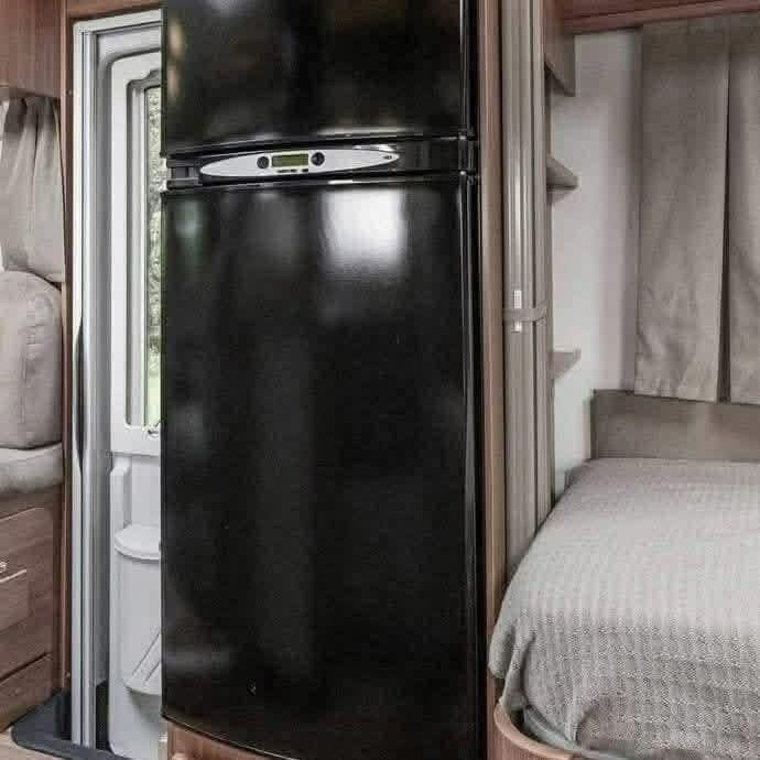 ADRIA CORAL S 670 SL - photo 7