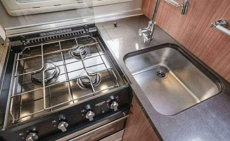 ADRIA CORAL S 670 SL - photo 8