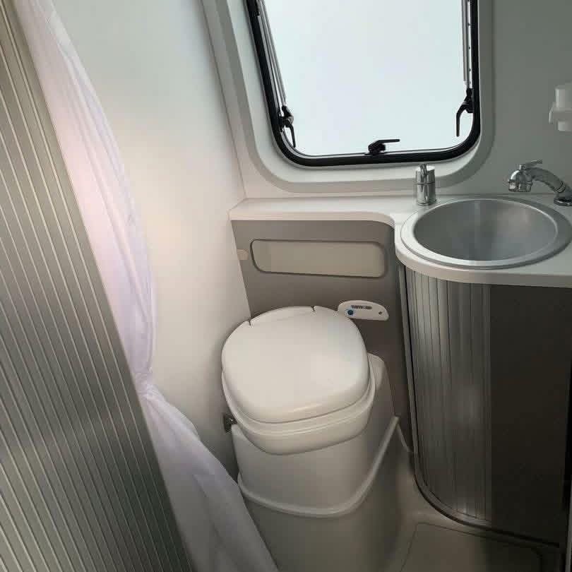 ADRIA TWIN 600 SPT - photo 10
