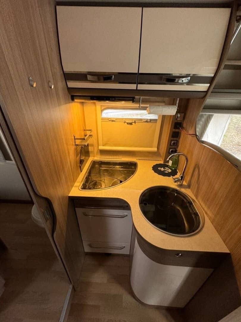 RAPIDO 881 (S8) - photo 9