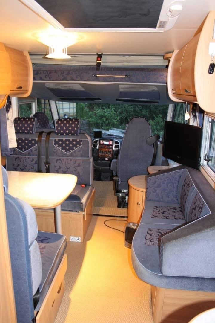 BURSTNER I820 - photo 11