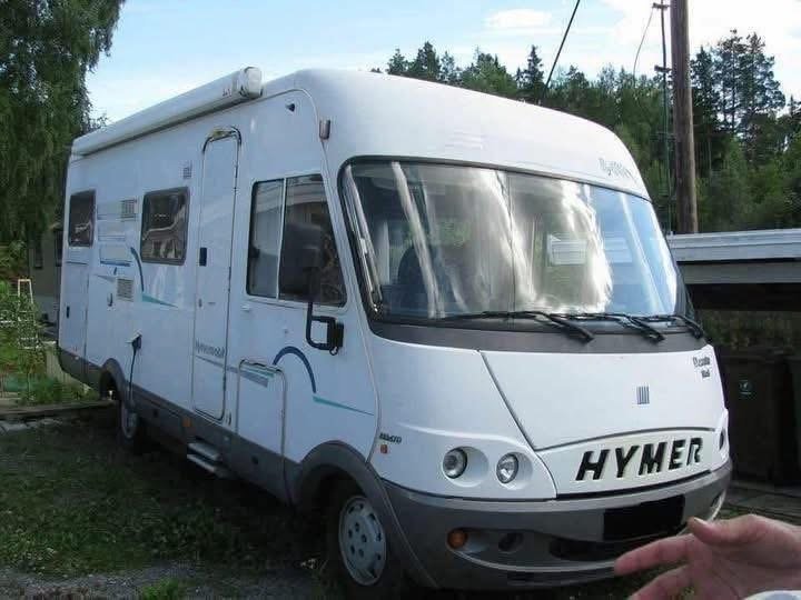 HYMER B 644 2.8JTD - photo 30