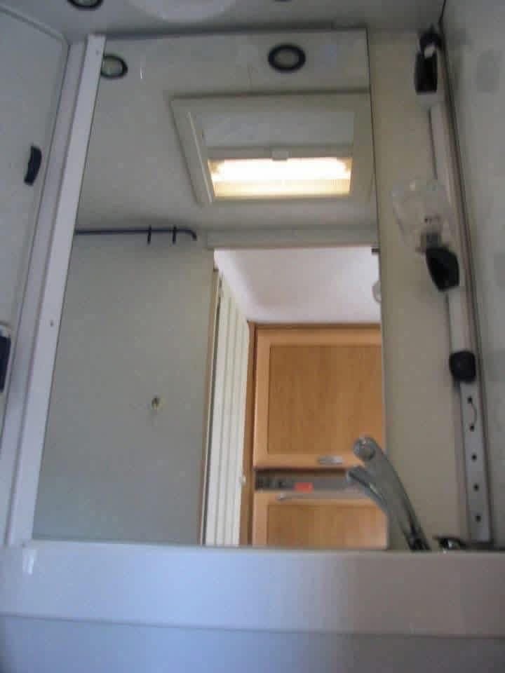 HYMER B 644 2.8JTD - photo 20
