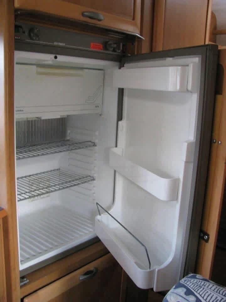HYMER B 644 2.8JTD - photo 21