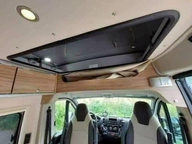 HYMER YELLOWSTONE - photo 8