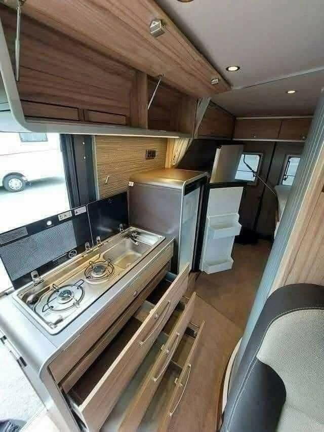 HYMER YELLOWSTONE - photo 11