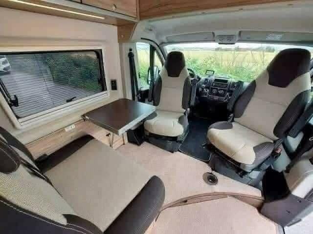 HYMER YELLOWSTONE - photo 28