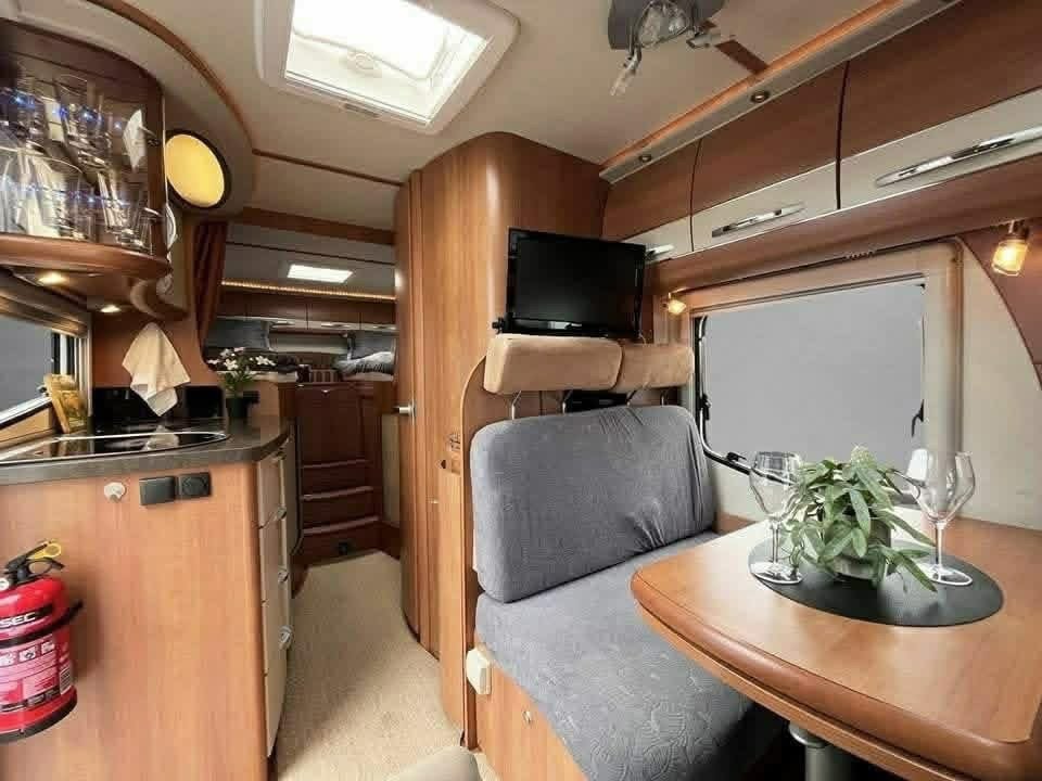 HOBBY VAN EXCLUSIVE - photo 21