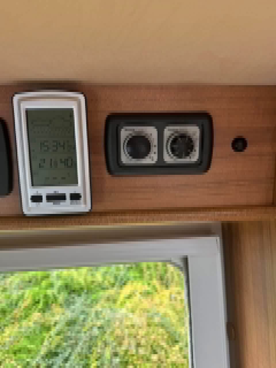 EURA MOBIL IS700EB - photo 13