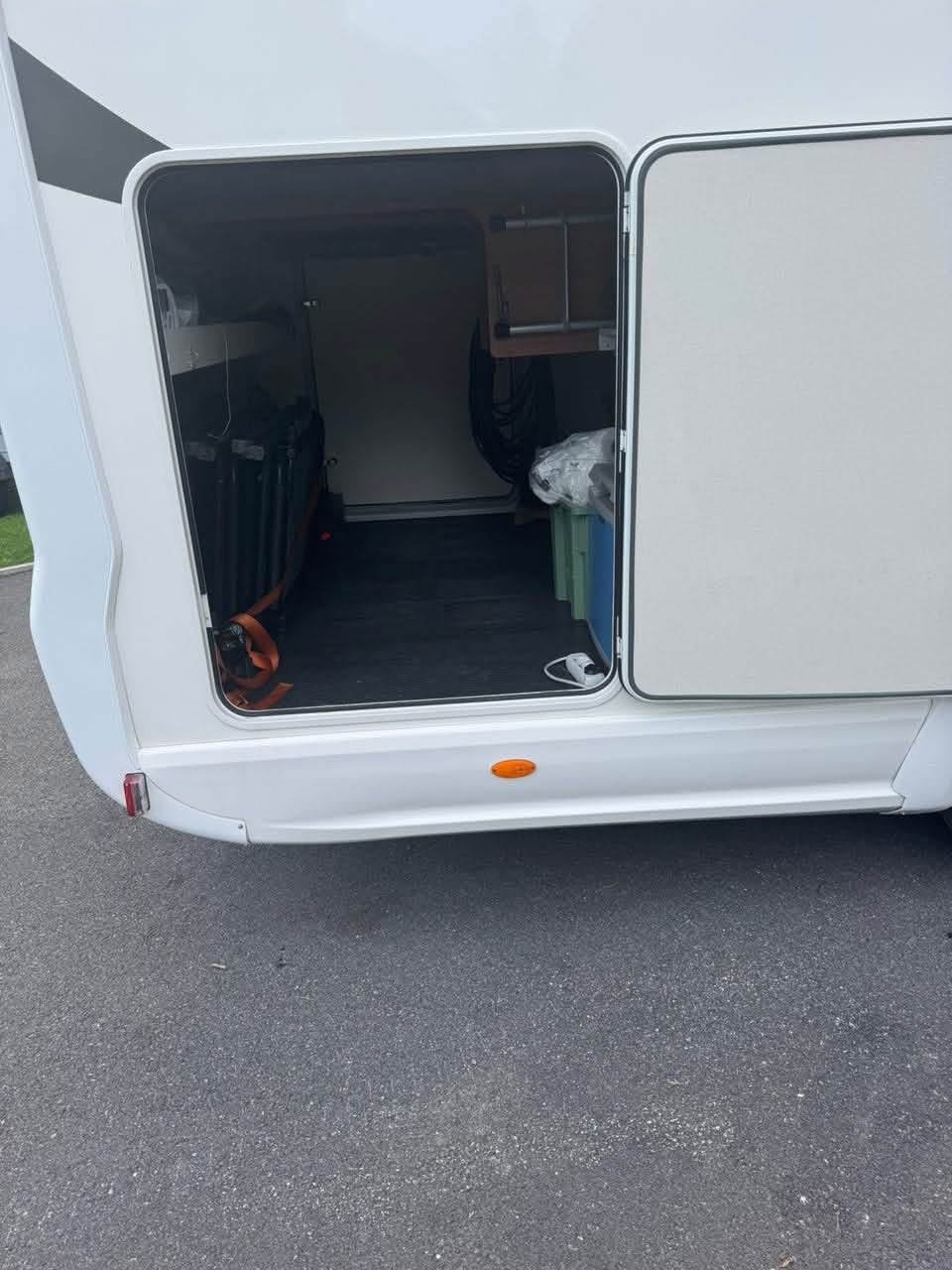 EURA MOBIL IS700EB - photo 20