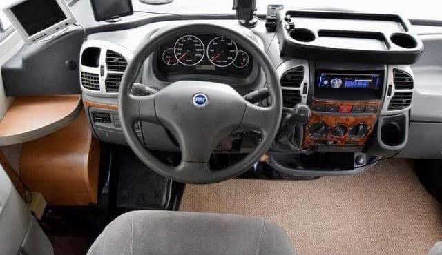 BURSTNER ÉLÉGANCE 685 ALDE BASE DOUBLE - photo 4